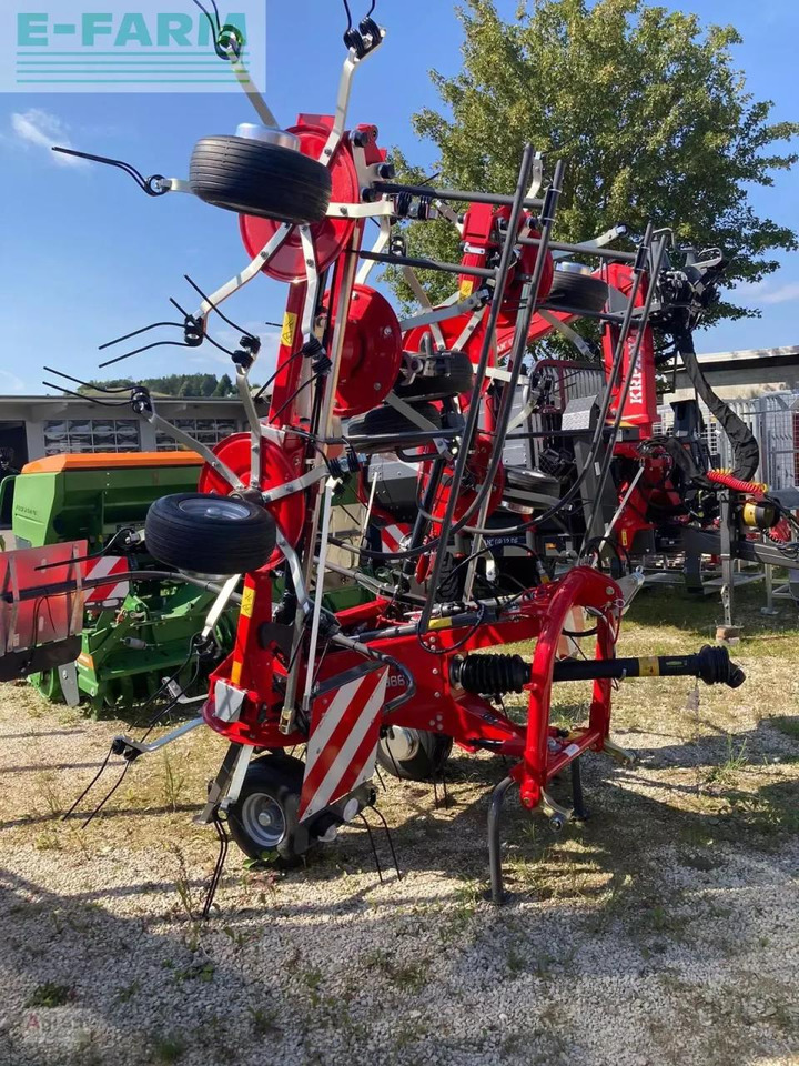 Massey Ferguson td 868 dn - Ancinho enleirador: foto 1 Massey Ferguson td 868 dn - Ancinho enleirador: foto 1