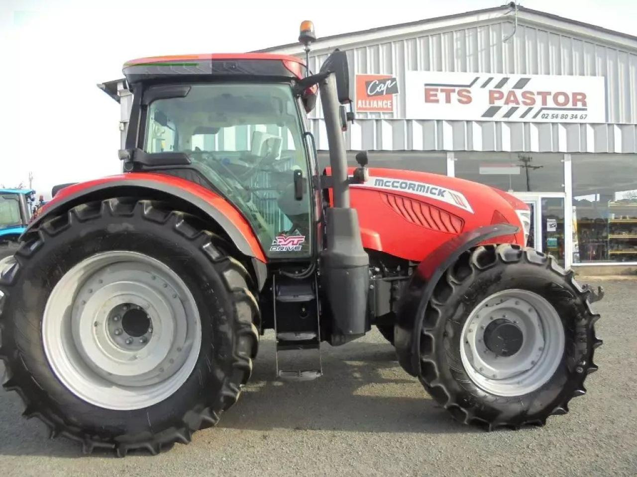 McCormick x7-690p - Trator: foto 1 McCormick x7-690p - Trator: foto 1