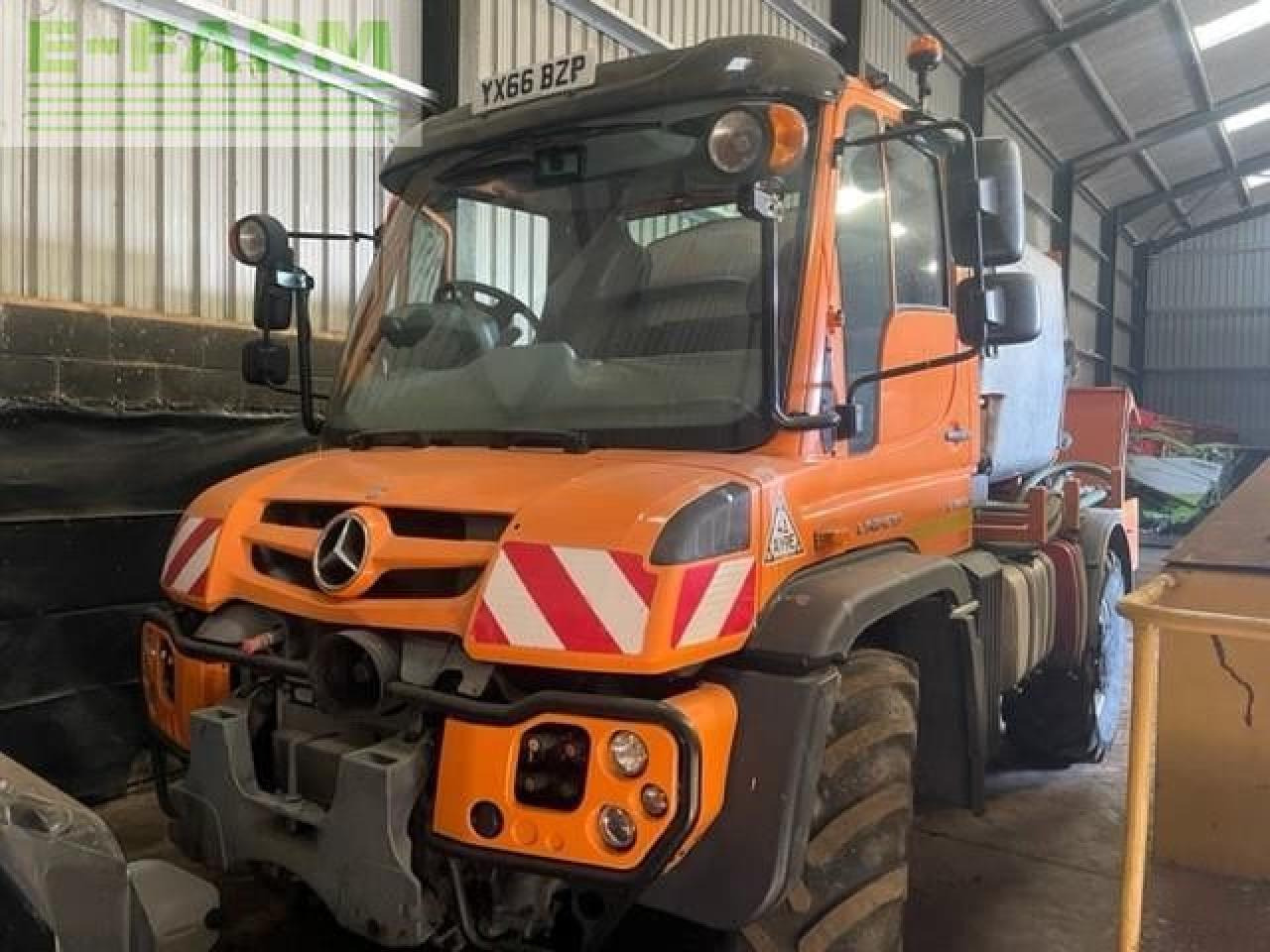 Mercedes-Benz UNIMOG U530 - Trator: foto 1 Mercedes-Benz UNIMOG U530 - Trator: foto 1