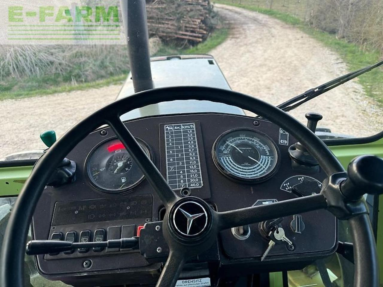 Mercedes-Benz mb trac 1100 - Trator: foto 5 Mercedes-Benz mb trac 1100 - Trator: foto 5