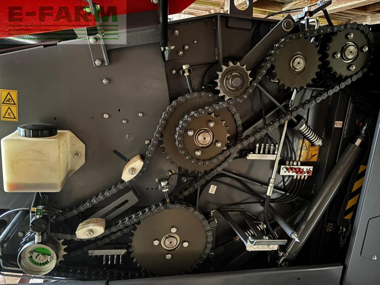 Metal-Fach Z562RN - Enfardadeira de fardos quadrados: foto 4 Metal-Fach Z562RN - Enfardadeira de fardos quadrados: foto 4