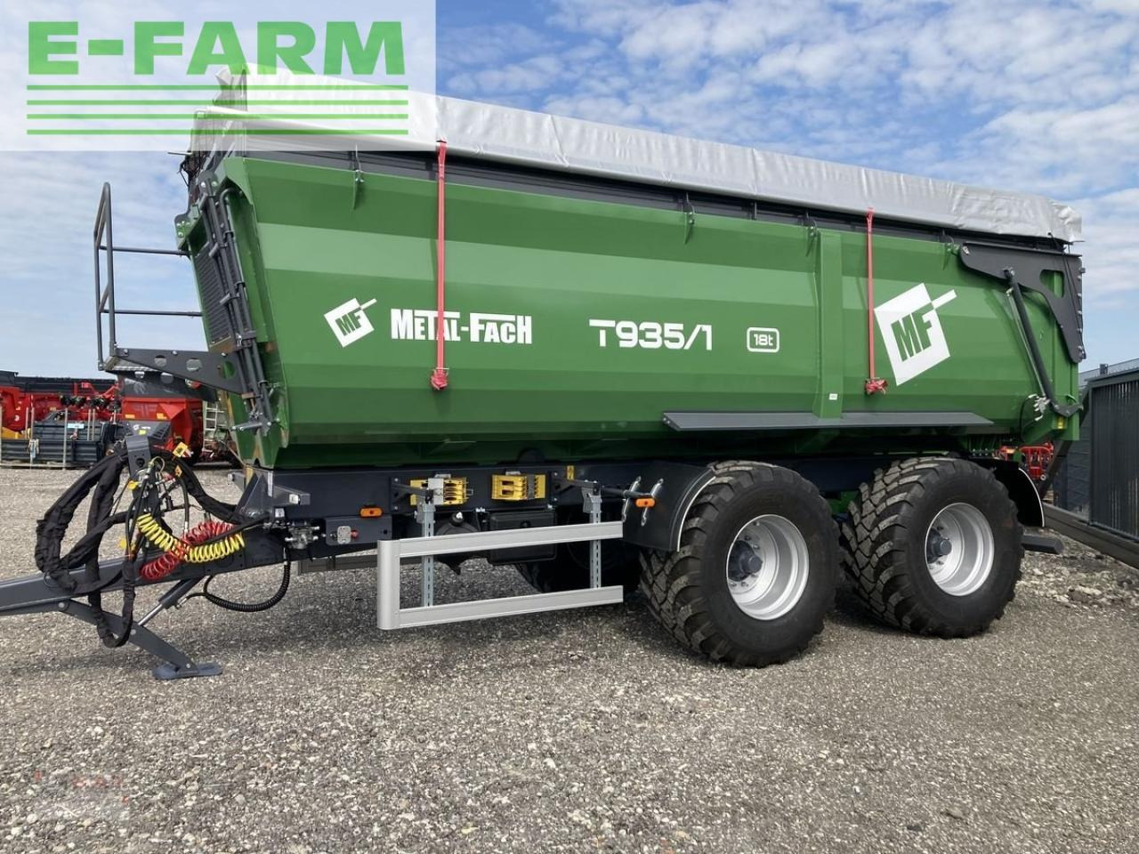 Metal-Fach t 935/1-24 to muldenkipper-voll - Reboque basculante agrícola: foto 1 Metal-Fach t 935/1-24 to muldenkipper-voll - Reboque basculante agrícola: foto 1