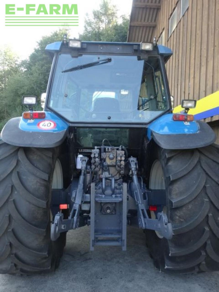 New Holland 8560/m160 - Trator: foto 3 New Holland 8560/m160 - Trator: foto 3
