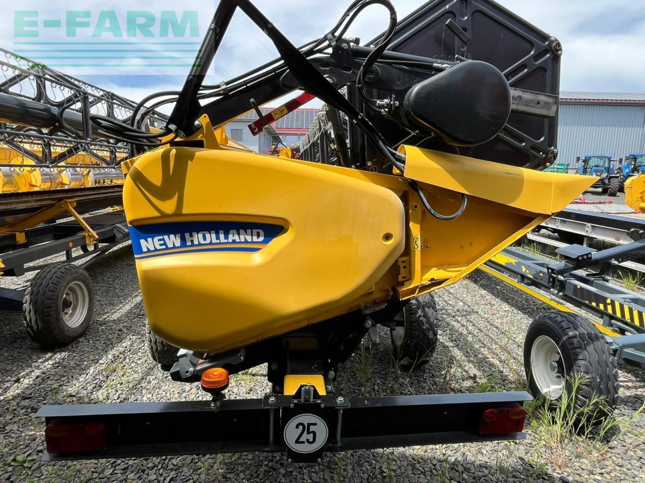 Ceifeira debulhadora New Holland CX 6.90: foto 28
