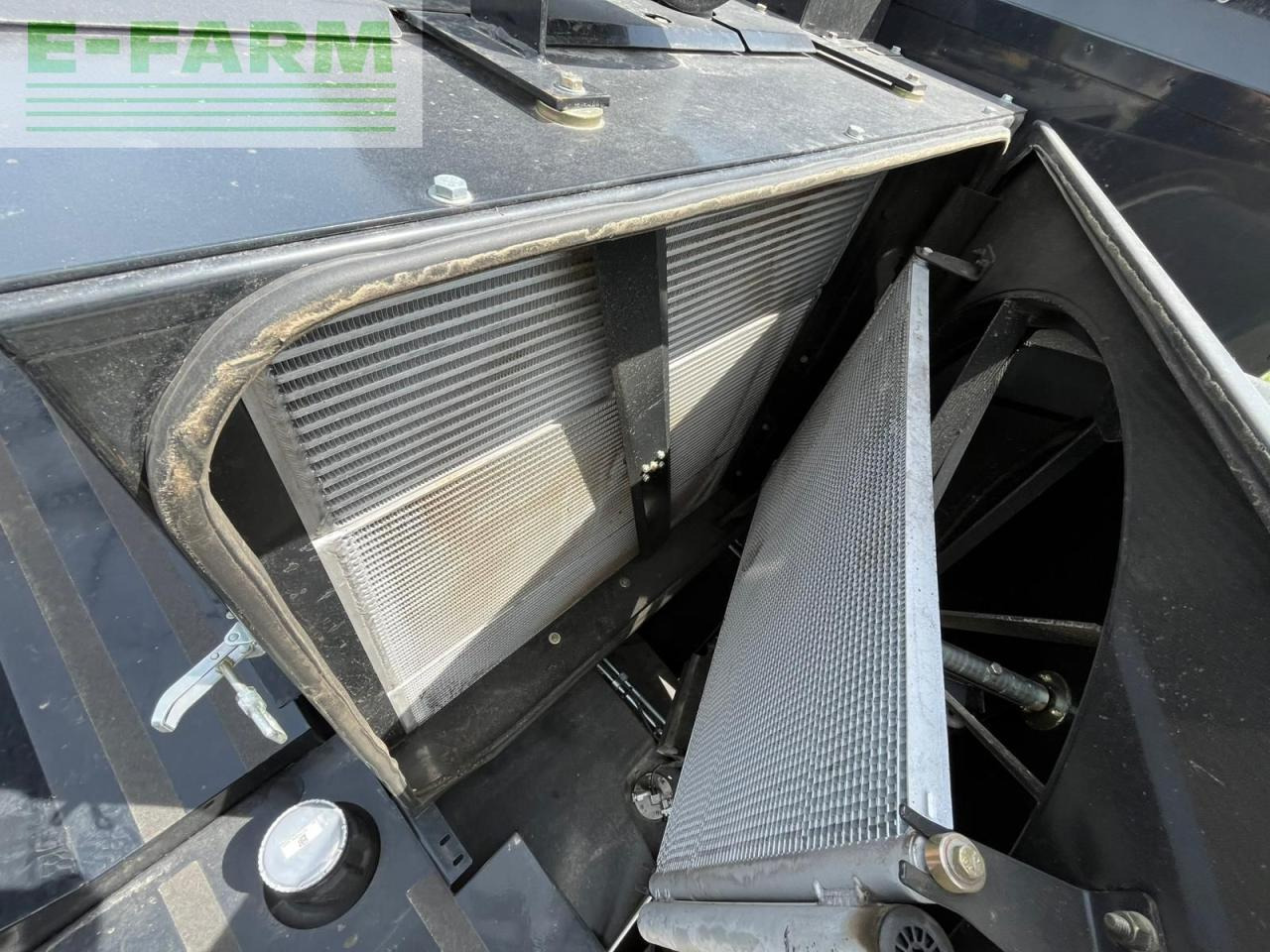 Ceifeira debulhadora New Holland CX 6.90: foto 13