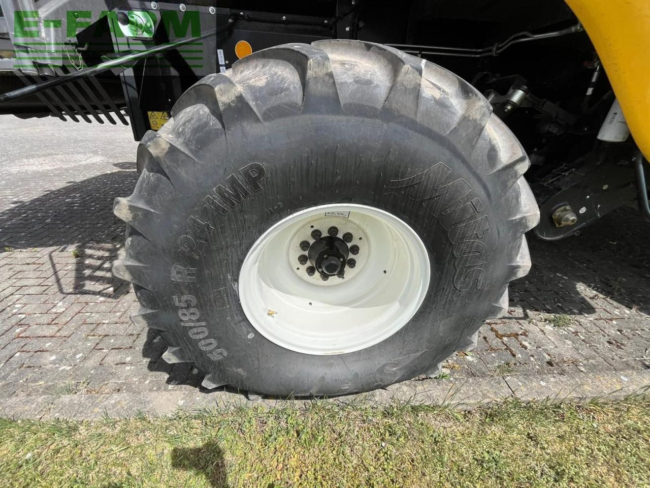 Ceifeira debulhadora New Holland CX 6.90: foto 27