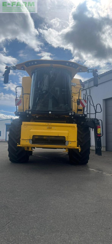 New Holland CX7.80 - Ceifeira debulhadora: foto 2 New Holland CX7.80 - Ceifeira debulhadora: foto 2