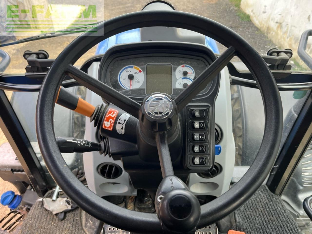 Trator New Holland T5.120 EC EC: foto 14