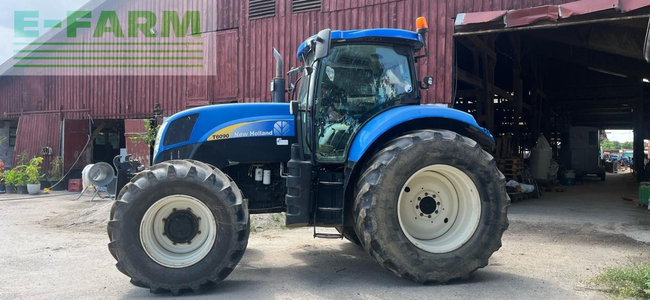 New Holland T6090 - Trator: foto 2 New Holland T6090 - Trator: foto 2