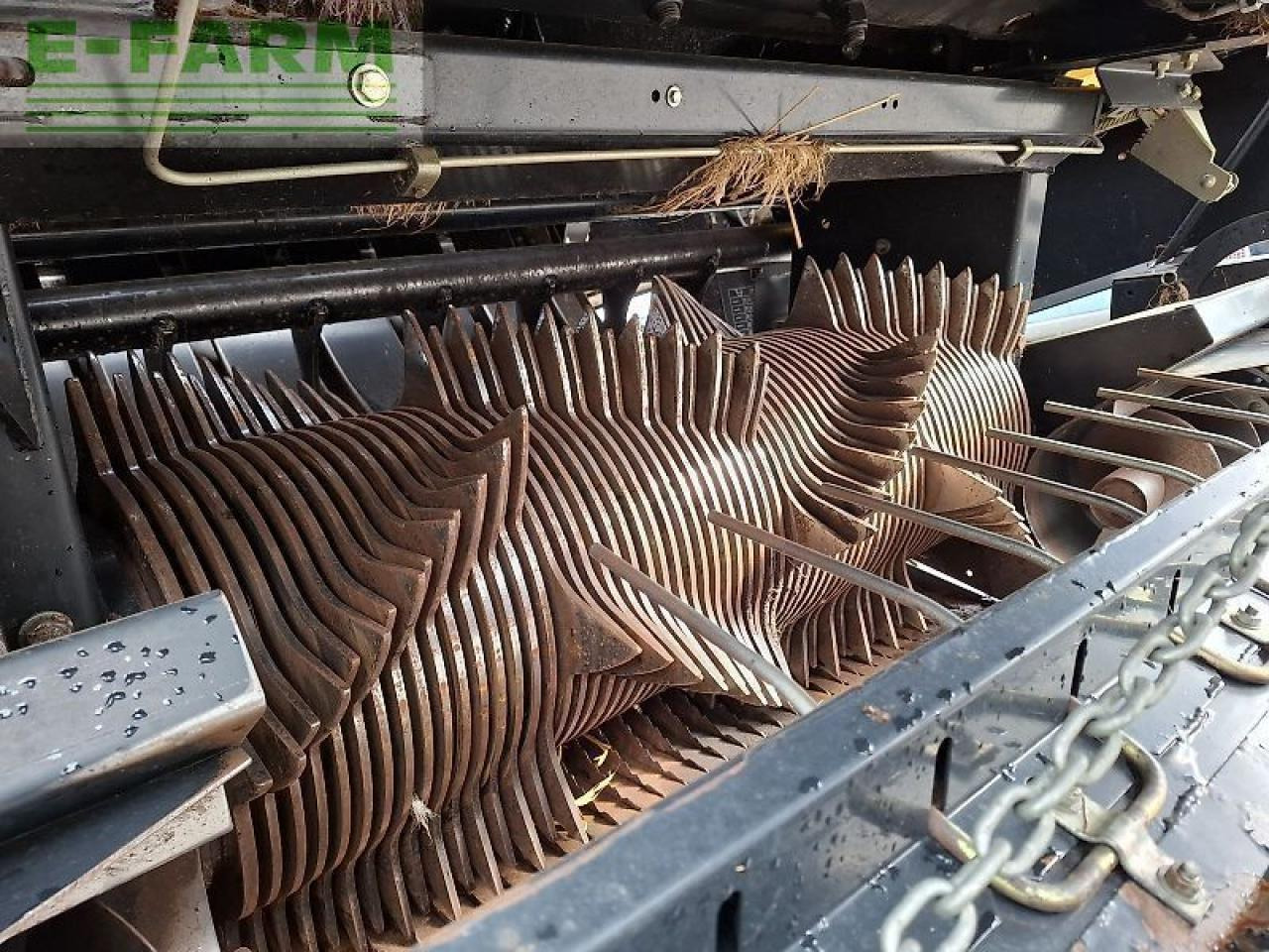 New Holland bb 9070 - Enfardadeira de fardos quadrados: foto 5 New Holland bb 9070 - Enfardadeira de fardos quadrados: foto 5