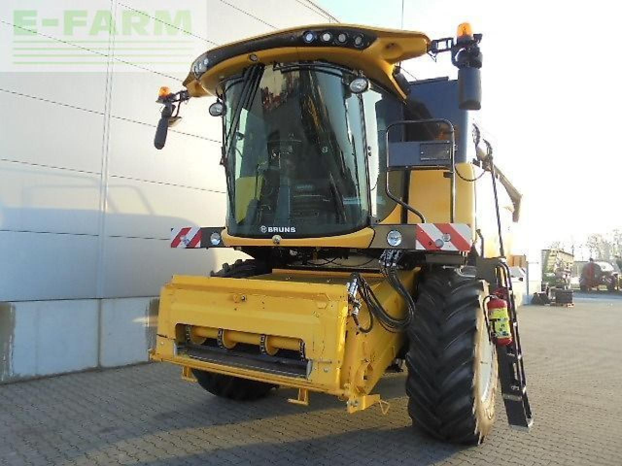 Ceifeira debulhadora New Holland ch7.70 my19: foto 7