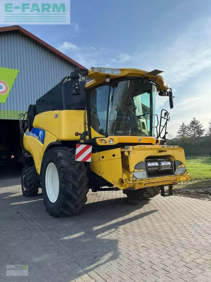 New Holland cr 9070 - Ceifeira debulhadora: foto 3 New Holland cr 9070 - Ceifeira debulhadora: foto 3