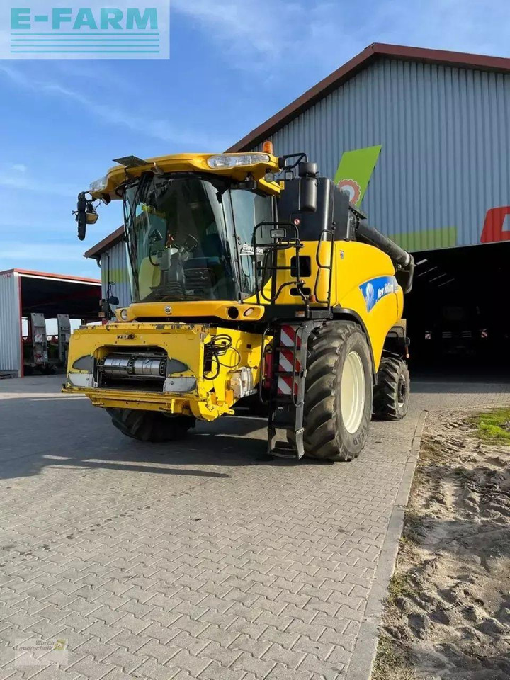 New Holland cr 9070 - Ceifeira debulhadora: foto 1 New Holland cr 9070 - Ceifeira debulhadora: foto 1