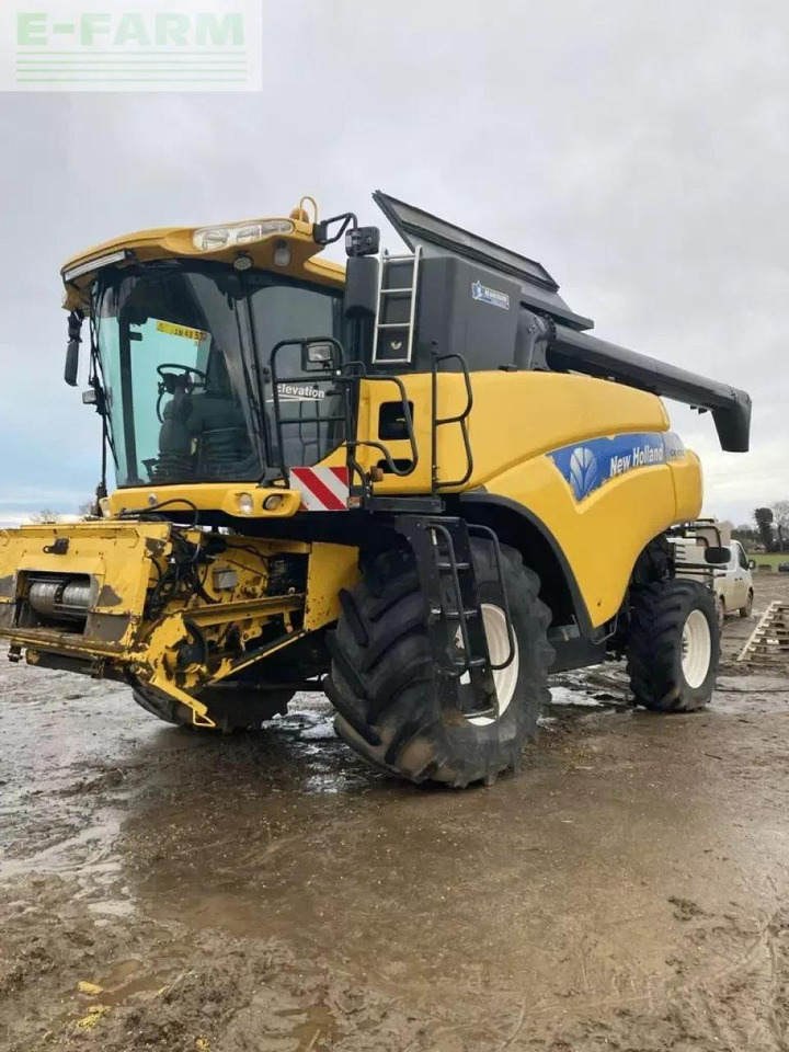 New Holland cr 9070 - Ceifeira debulhadora: foto 1 New Holland cr 9070 - Ceifeira debulhadora: foto 1