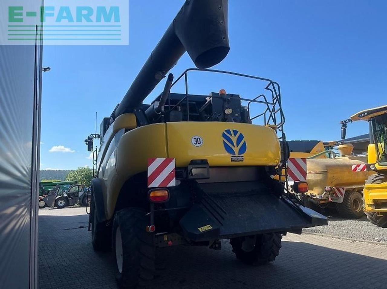 New Holland cr 9070 elevation - Ceifeira debulhadora: foto 4 New Holland cr 9070 elevation - Ceifeira debulhadora: foto 4