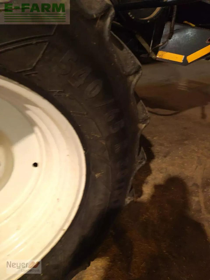 New Holland cr9070 elevation - Ceifeira debulhadora: foto 4 New Holland cr9070 elevation - Ceifeira debulhadora: foto 4