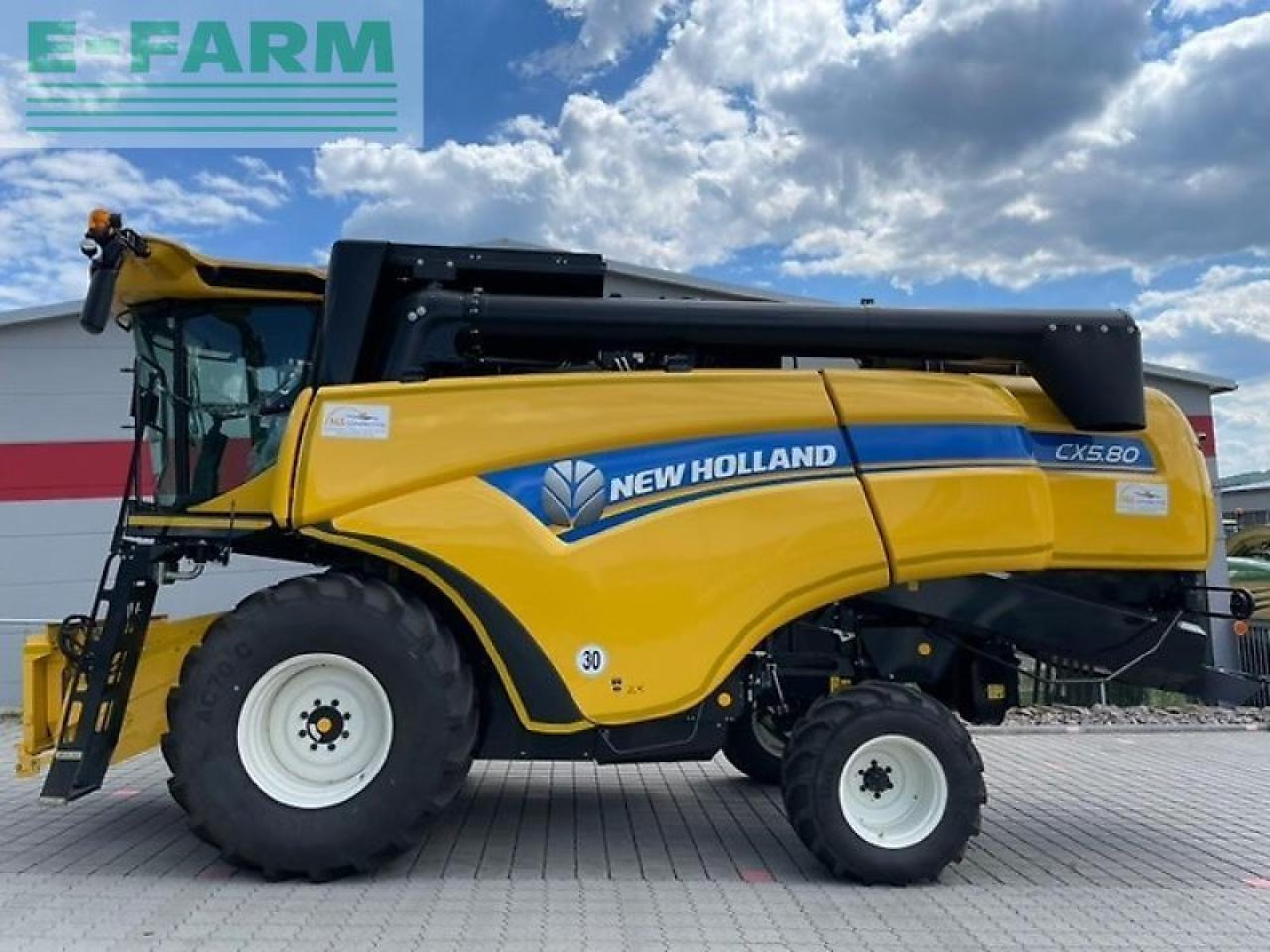 New Holland cx 5.80 - Ceifeira debulhadora: foto 1 New Holland cx 5.80 - Ceifeira debulhadora: foto 1
