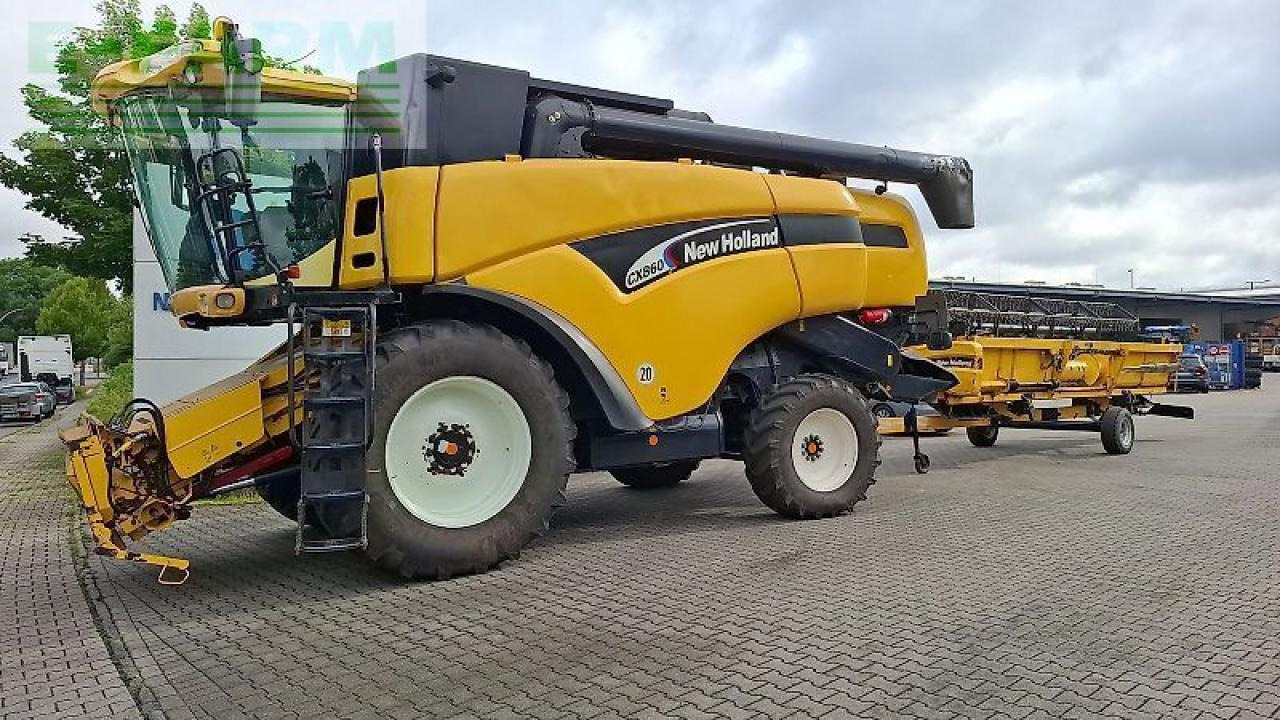 New Holland cx 860 / cx860 4x4 allrad - Ceifeira debulhadora: foto 5 New Holland cx 860 / cx860 4x4 allrad - Ceifeira debulhadora: foto 5