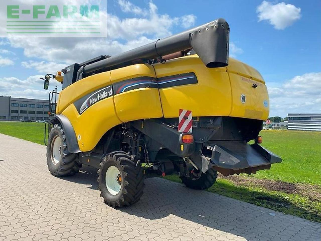 New Holland cx 880 - Ceifeira debulhadora: foto 5 New Holland cx 880 - Ceifeira debulhadora: foto 5