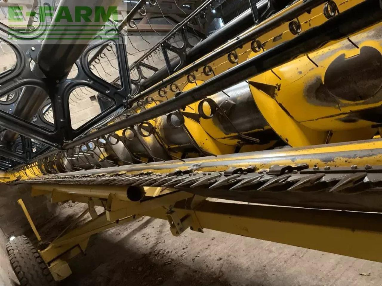 New Holland cx 880 hd - Ceifeira debulhadora: foto 4 New Holland cx 880 hd - Ceifeira debulhadora: foto 4