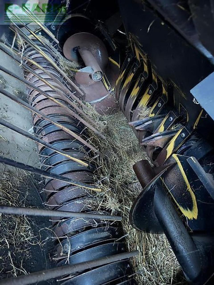 Enfardadeira de fardos quadrados New Holland d1010: foto 12