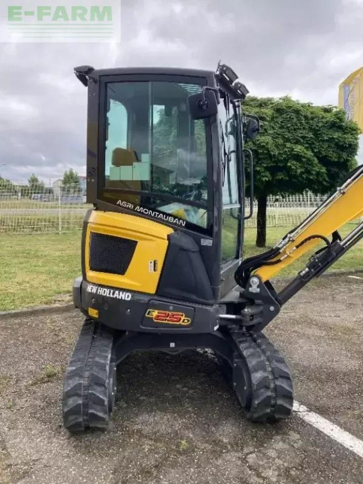 New Holland e 25 d - Mini escavadeira: foto 3 New Holland e 25 d - Mini escavadeira: foto 3