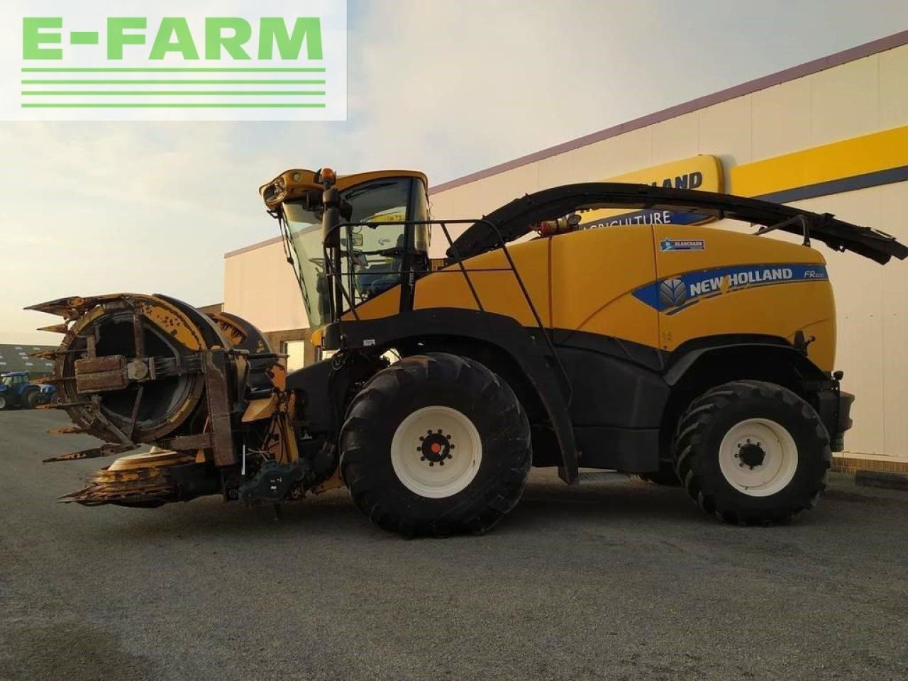 New Holland fr 600 - Picadora de forragem automotriz: foto 1 New Holland fr 600 - Picadora de forragem automotriz: foto 1