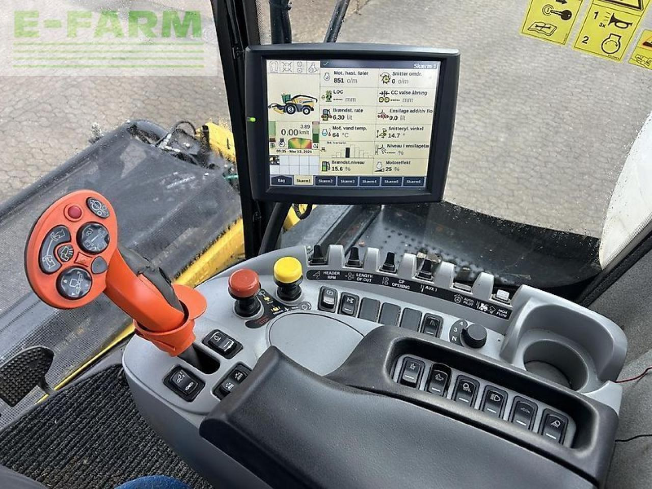New Holland fr 600 - Picadora de forragem automotriz: foto 3 New Holland fr 600 - Picadora de forragem automotriz: foto 3