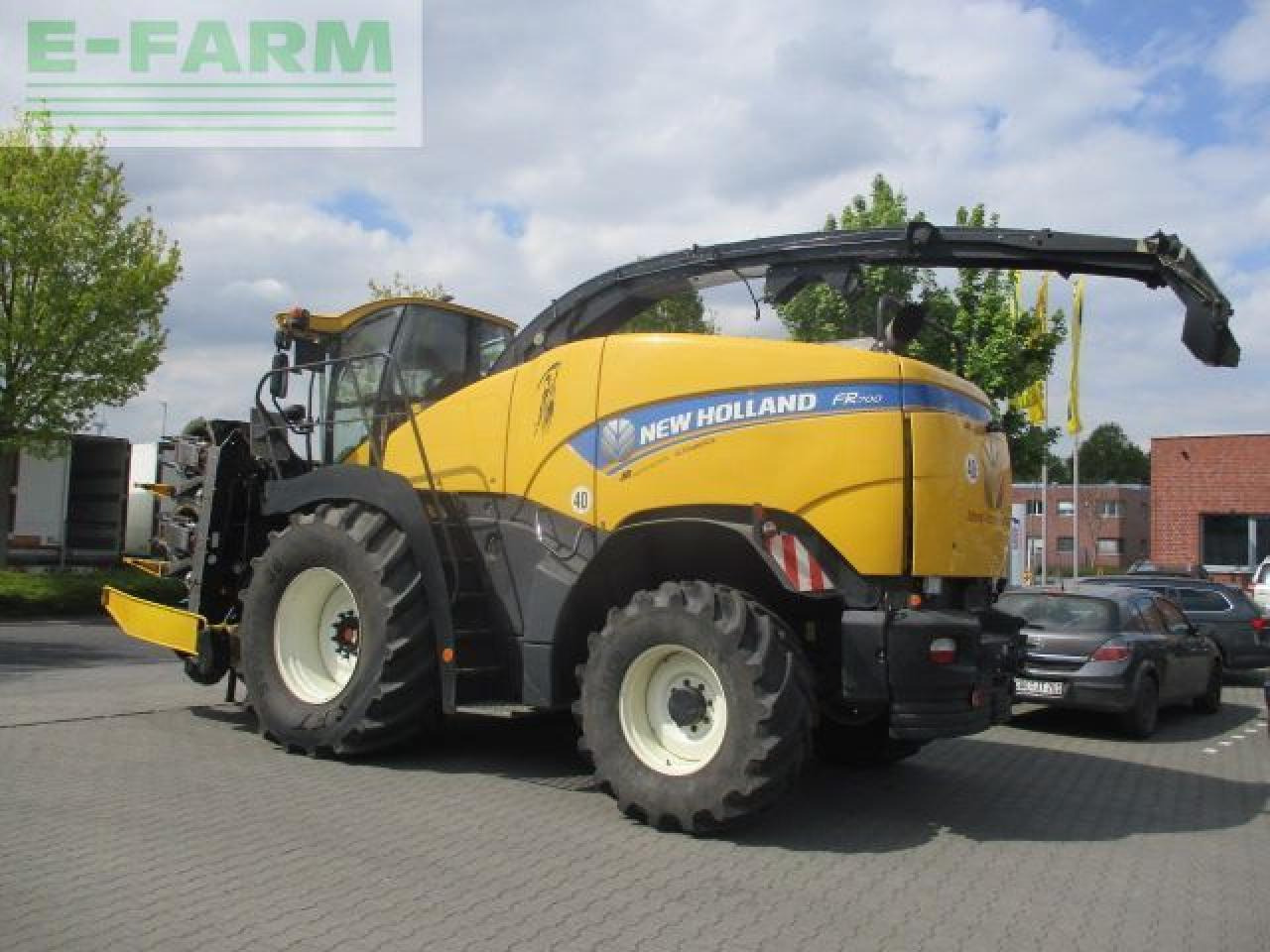 Picadora de forragem automotriz New Holland fr 700: foto 6