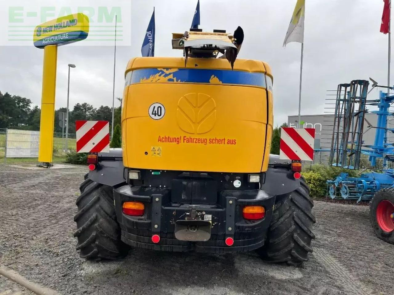 New Holland fr 9050 - Picadora de forragem automotriz: foto 5 New Holland fr 9050 - Picadora de forragem automotriz: foto 5