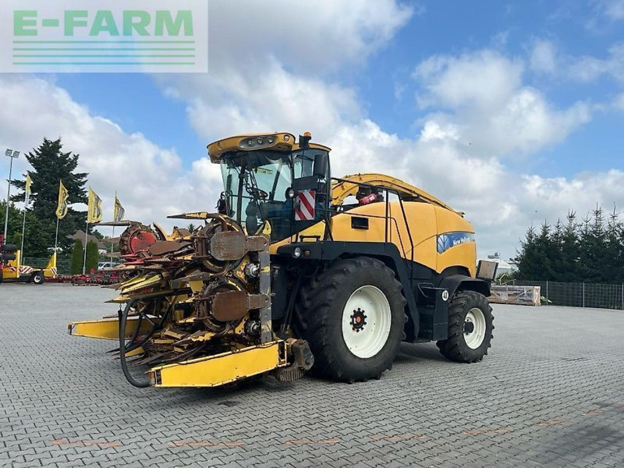 New Holland fr 9060 - Picadora de forragem automotriz: foto 1 New Holland fr 9060 - Picadora de forragem automotriz: foto 1