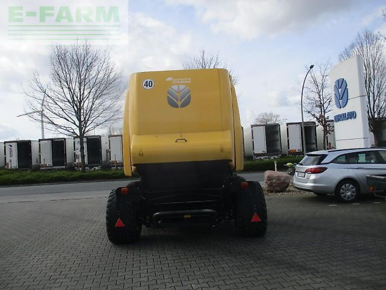 New Holland rb 180 - Enfardadeira de fardos quadrados: foto 3 New Holland rb 180 - Enfardadeira de fardos quadrados: foto 3