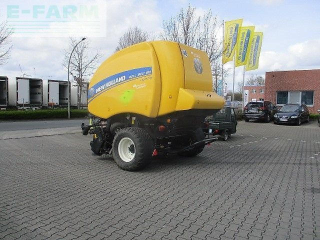 New Holland rb 180 - Enfardadeira de fardos quadrados: foto 4 New Holland rb 180 - Enfardadeira de fardos quadrados: foto 4