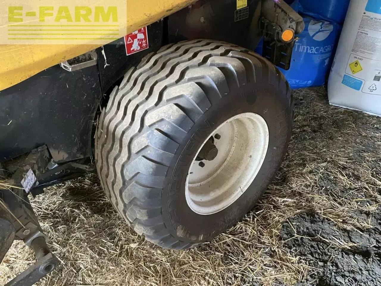 New Holland roll baler 125 contacter 06 16 98 03 29 - Enfardadeira de fardos quadrados: foto 4 New Holland roll baler 125 contacter 06 16 98 03 29 - Enfardadeira de fardos quadrados: foto 4