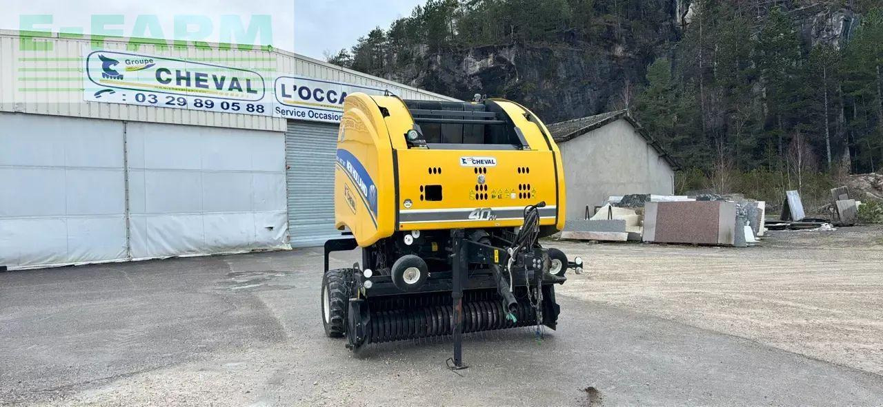 New Holland roll belt 180 se - Enfardadeira de fardos quadrados: foto 1 New Holland roll belt 180 se - Enfardadeira de fardos quadrados: foto 1