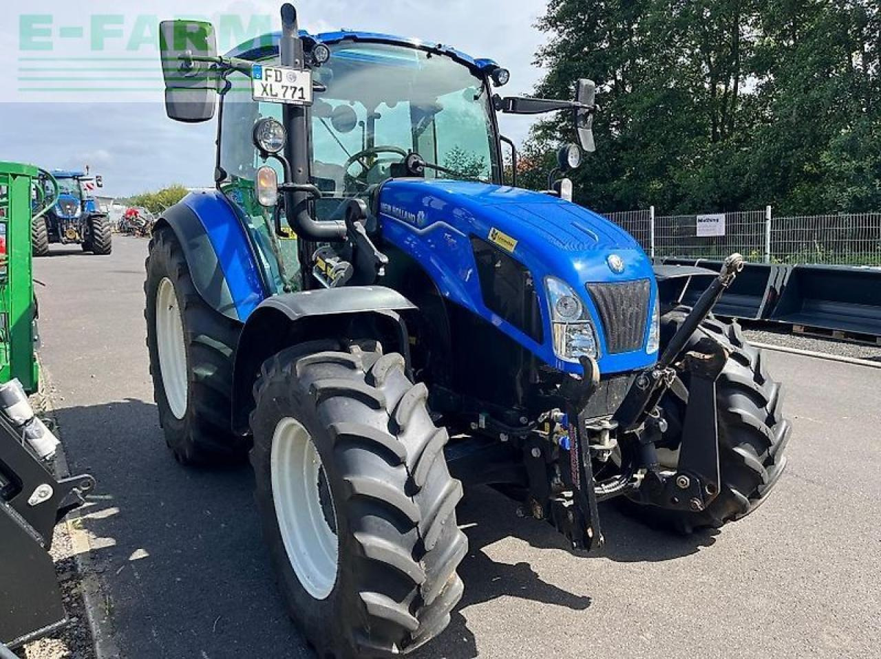 New Holland t 5.100 dc - Trator: foto 2 New Holland t 5.100 dc - Trator: foto 2