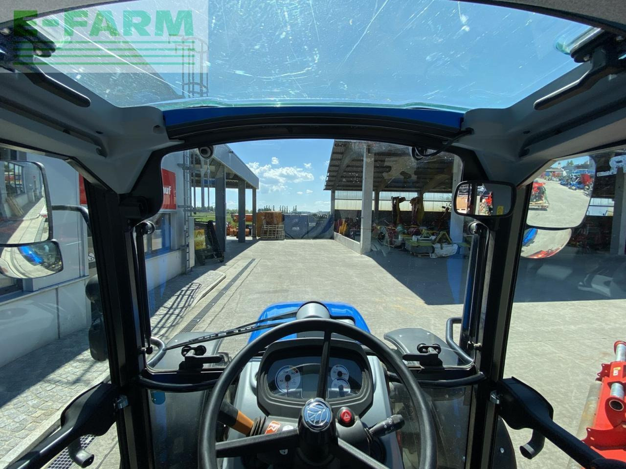 New Holland t 5.85 - Trator: foto 3 New Holland t 5.85 - Trator: foto 3