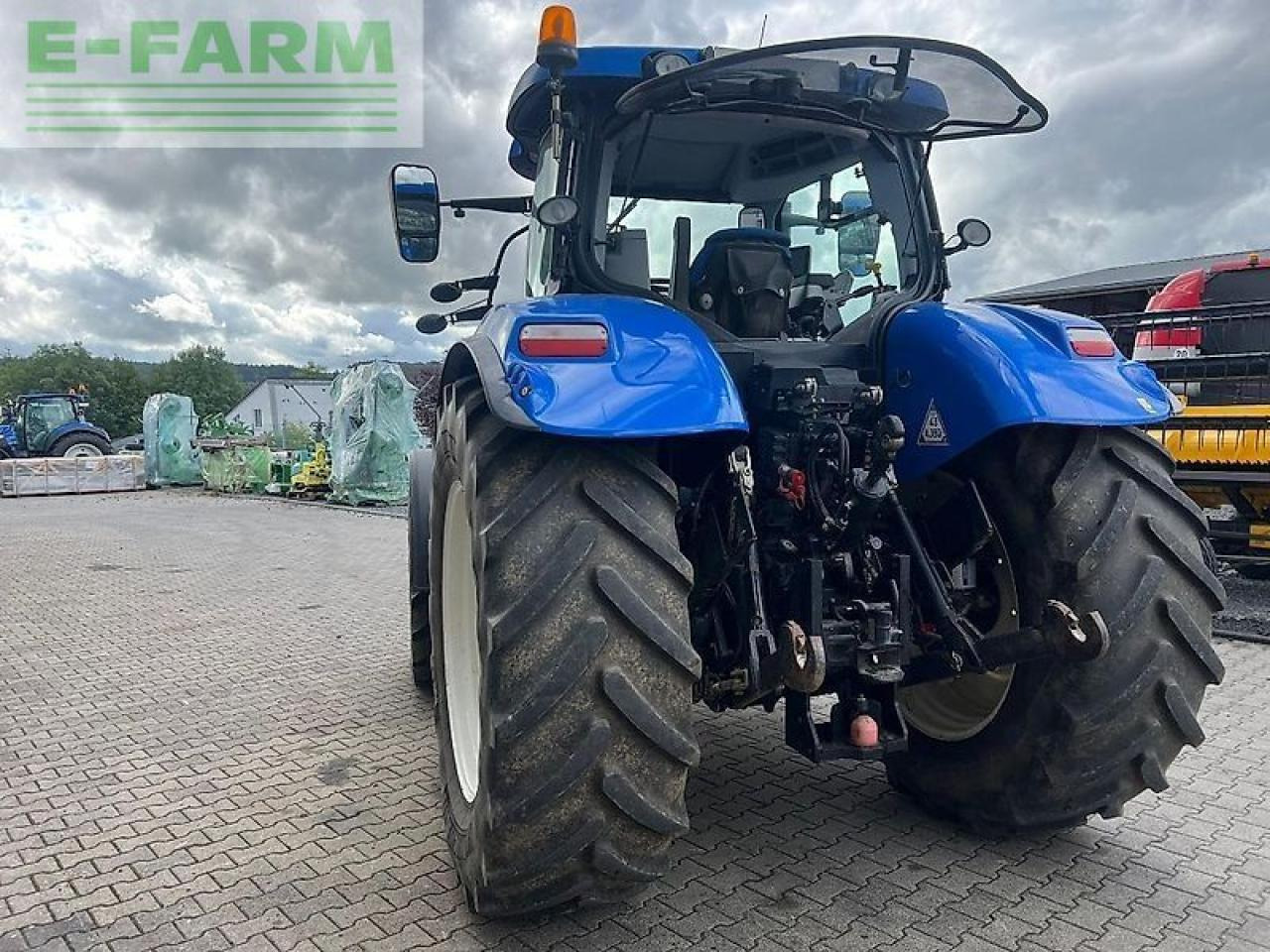 New Holland t 7.200 ac - Trator: foto 4 New Holland t 7.200 ac - Trator: foto 4