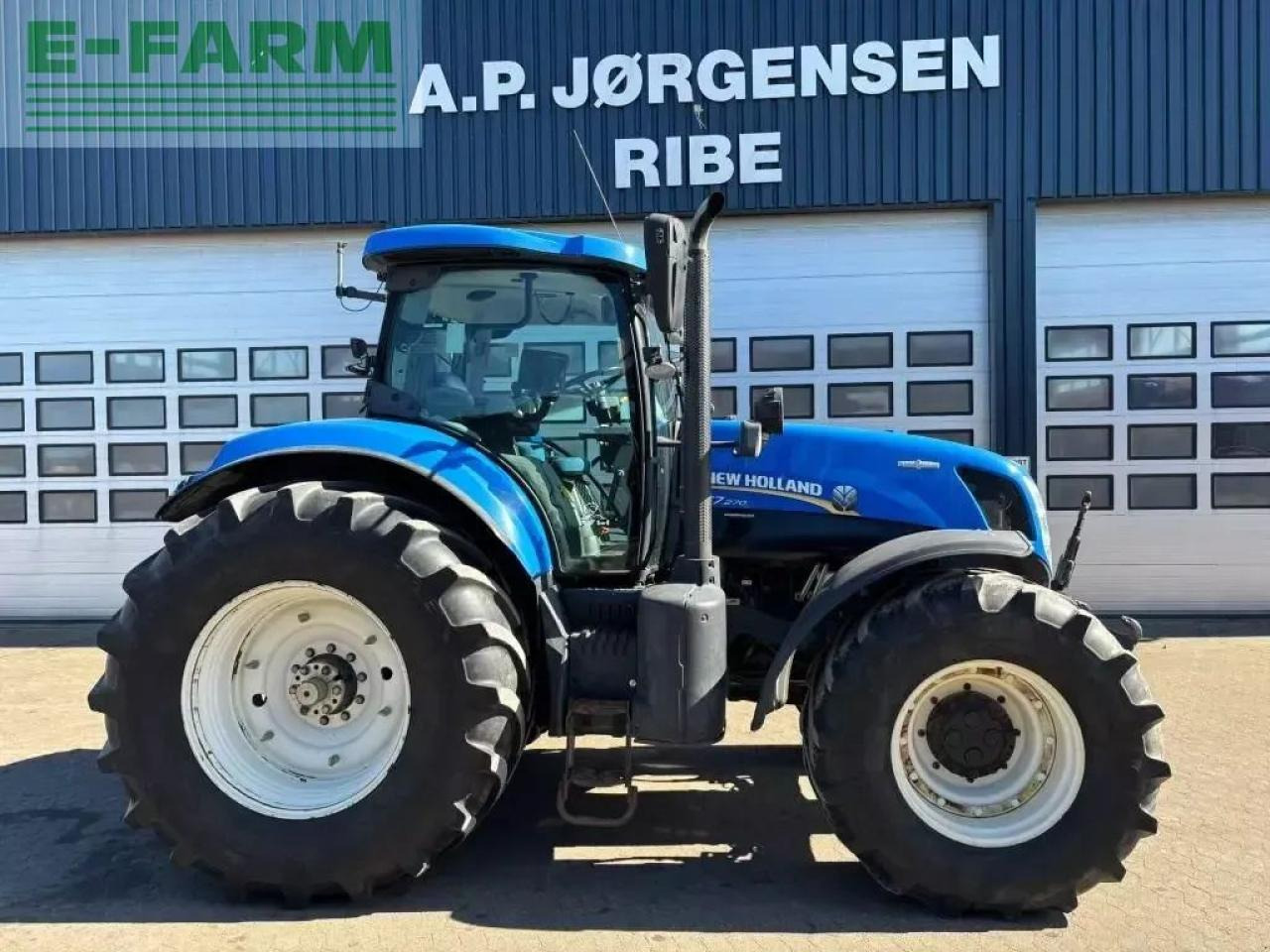 New Holland t 7.270 ac - Trator: foto 1 New Holland t 7.270 ac - Trator: foto 1