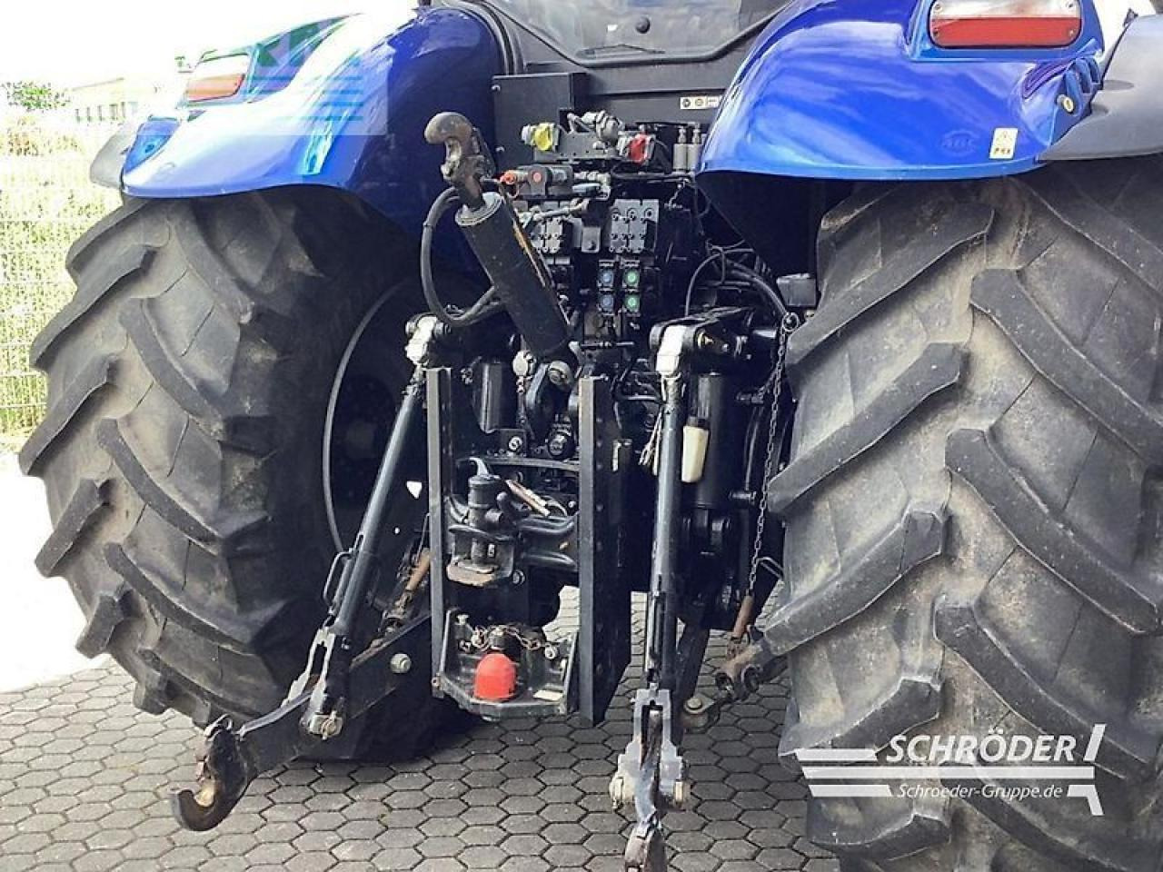 New Holland t 7.270 ac | bluepower | rtk - Trator: foto 5 New Holland t 7.270 ac | bluepower | rtk - Trator: foto 5