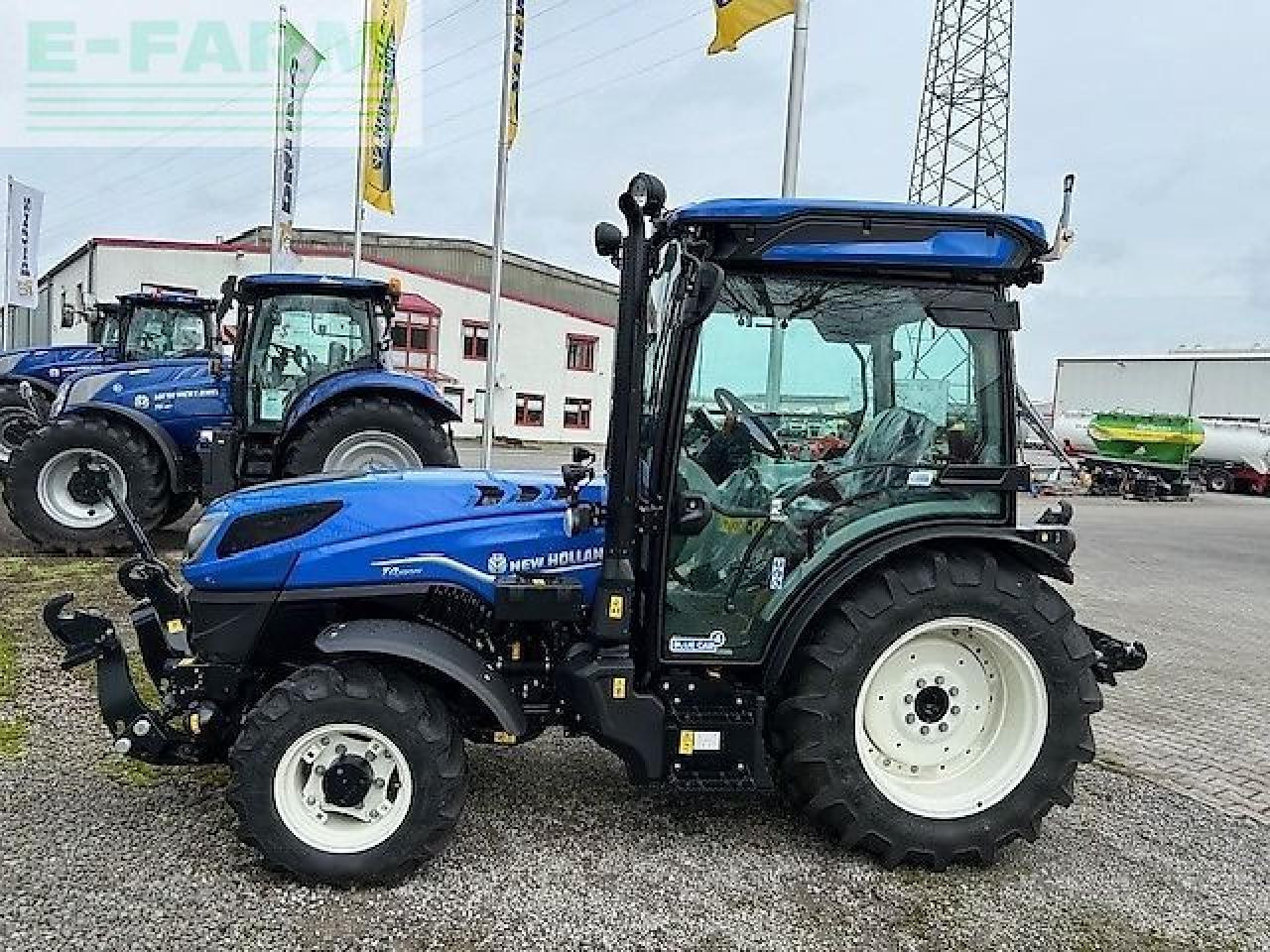 New Holland t4.100 n my19 N - Trator: foto 2 New Holland t4.100 n my19 N - Trator: foto 2