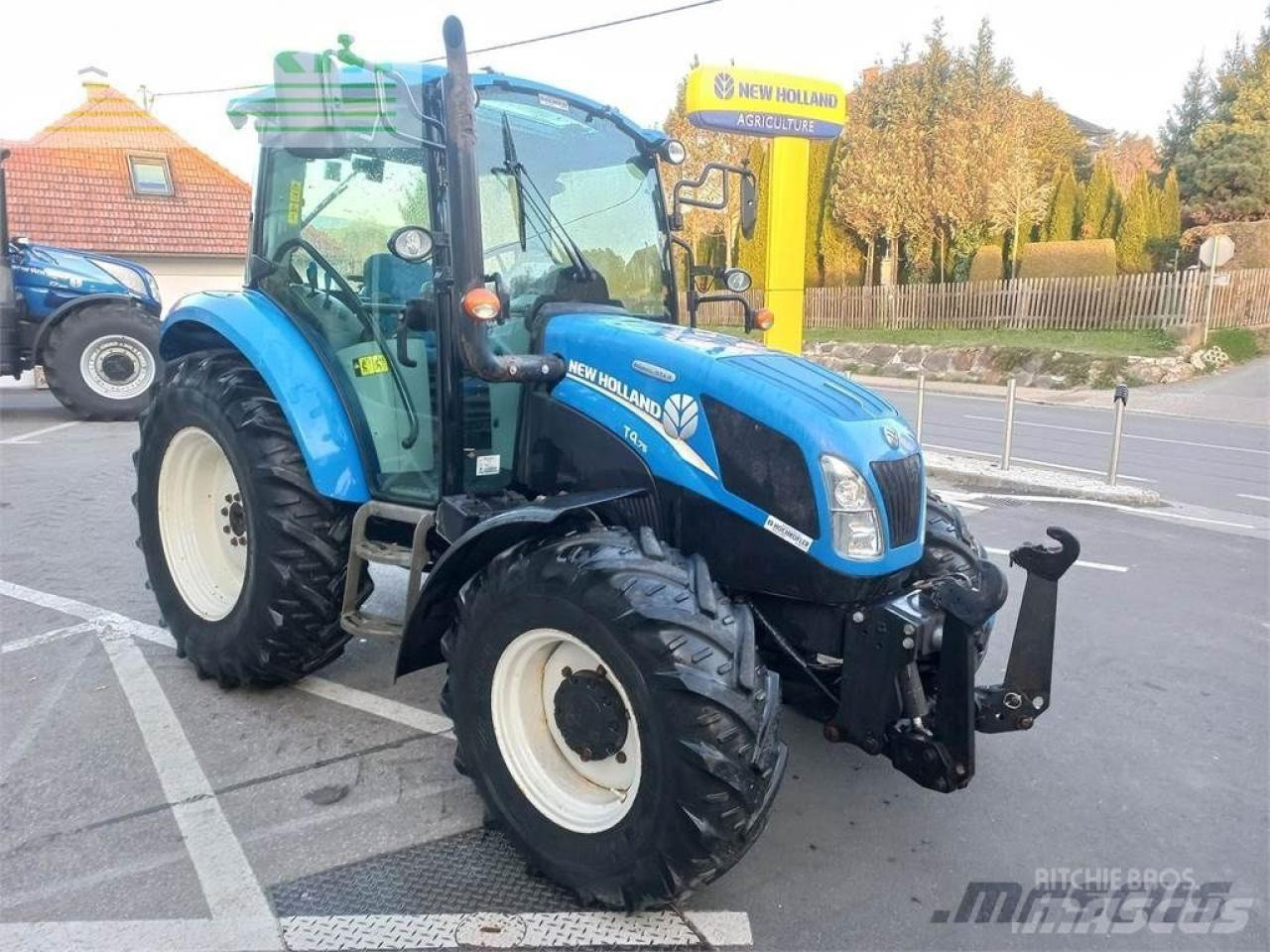 New Holland t4.75 powerstar Powerstar - Trator: foto 2 New Holland t4.75 powerstar Powerstar - Trator: foto 2