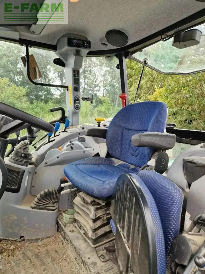New Holland t5-100 dc - Trator: foto 4 New Holland t5-100 dc - Trator: foto 4