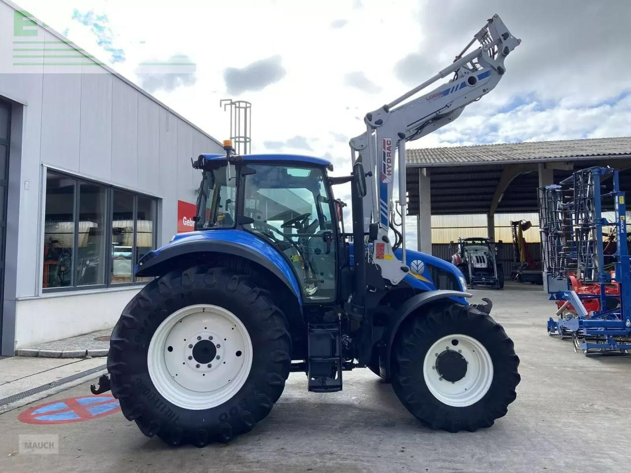New Holland t5.105 electro command - Trator: foto 4 New Holland t5.105 electro command - Trator: foto 4