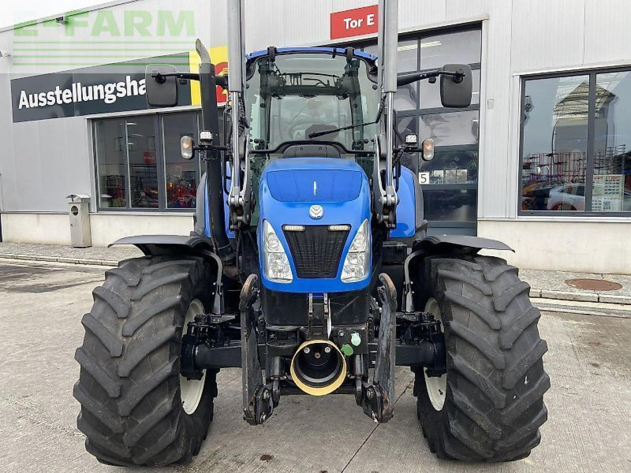 New Holland t5.105 electro command - Trator: foto 3 New Holland t5.105 electro command - Trator: foto 3