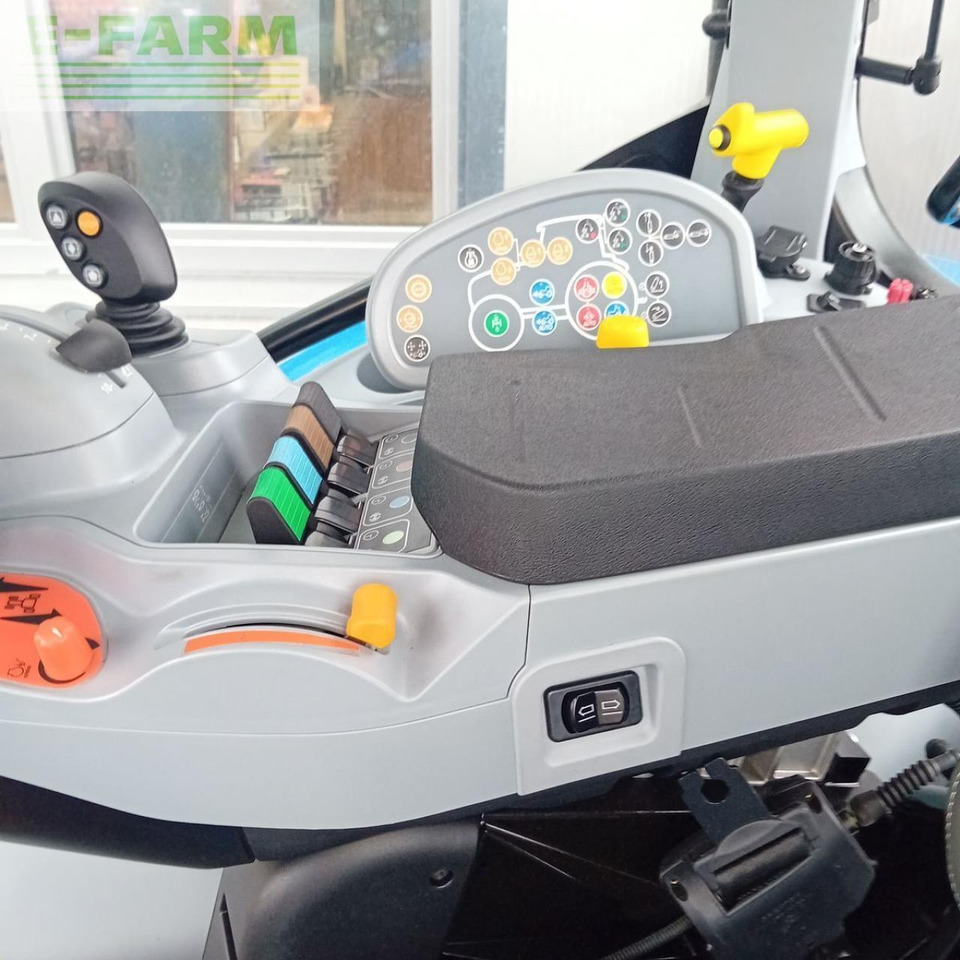 Trator New Holland t5.120 dc/ac AC: foto 10