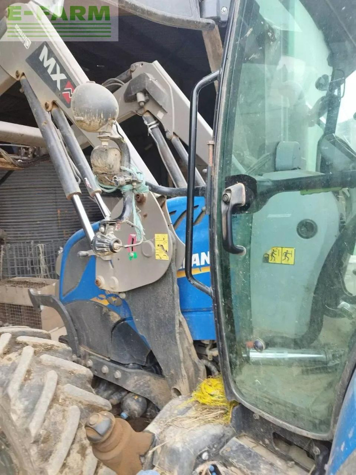 New Holland t5 120 ec - Trator: foto 4 New Holland t5 120 ec - Trator: foto 4