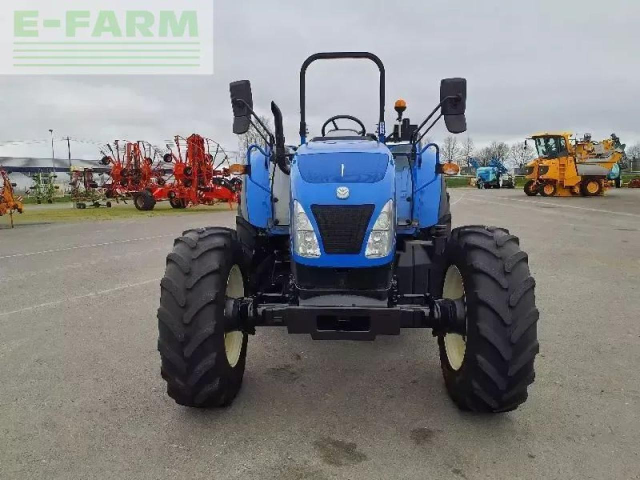 New Holland t5-85ps - Trator: foto 4 New Holland t5-85ps - Trator: foto 4