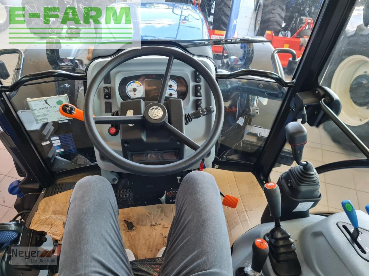 New Holland t5.90s - Trator: foto 3 New Holland t5.90s - Trator: foto 3