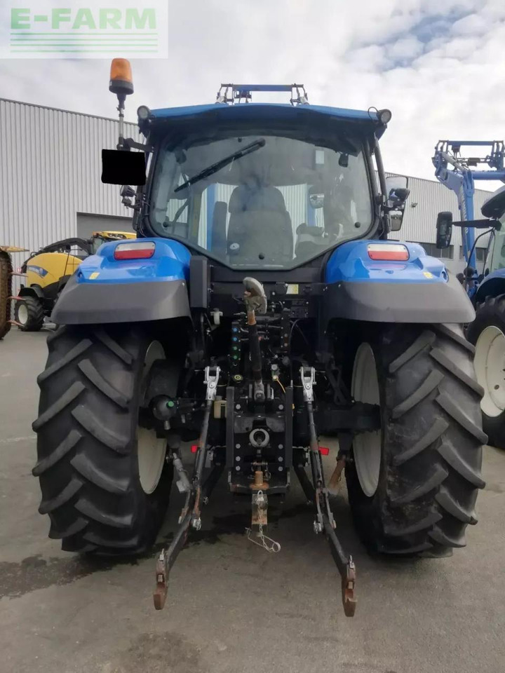 New Holland t6.145 dynamic command - Trator: foto 3 New Holland t6.145 dynamic command - Trator: foto 3